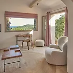 Casa Penisula Couette-café 5*