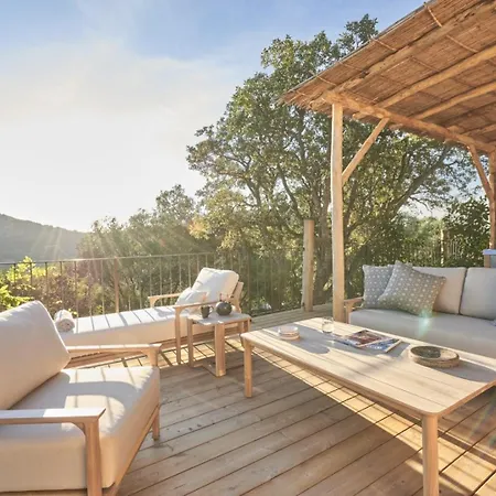 Casa Penisula 5*