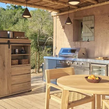 Casa Penisula 5*